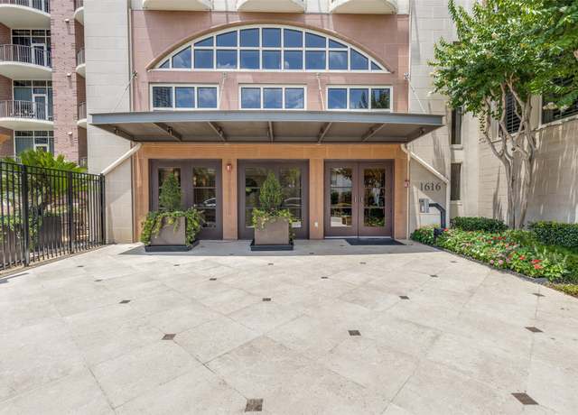 Property at 1616 Fountain View Dr #202, Houston, TX 77057, 2 beds, 2.5 baths