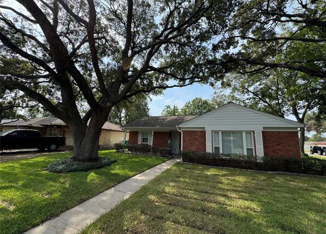 Property at 12318 Renwick Dr, Houston, TX 77035, 3 beds, 2 baths