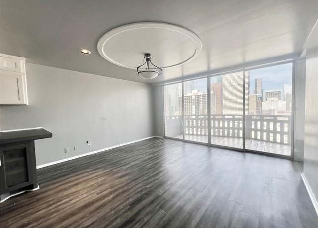 Property at 2016 Main St #2011, Houston, TX 77002, 1 bath