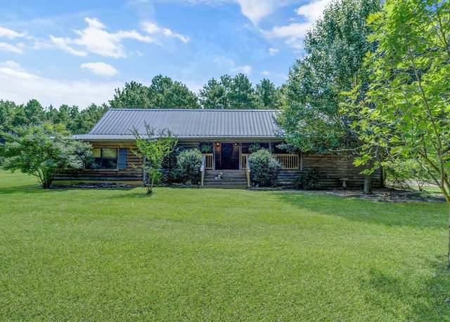 Property at 871 County Road 4560, Spurger, TX 77660, 4 beds, 2 baths