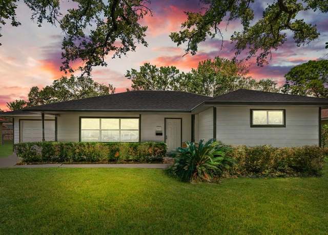 Property at 5006 Live Oak Dr, Texas City, TX 77591, 3 beds, 2 baths