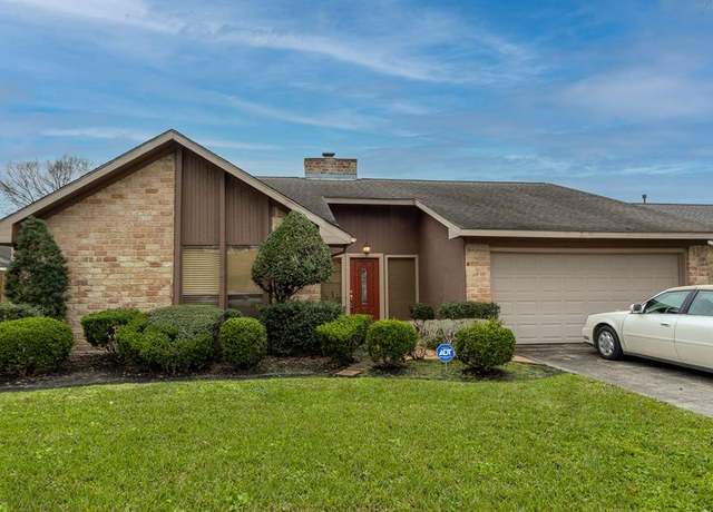 Property at 10922 Kirkvale Dr, Houston, TX 77089, 4 beds, 2 baths
