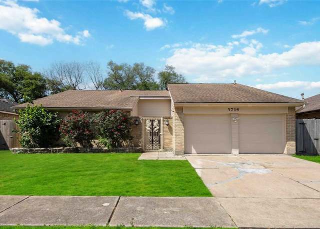 Property at 3714 Parkridge Glen Dr, Houston, TX 77082, 3 beds, 2 baths