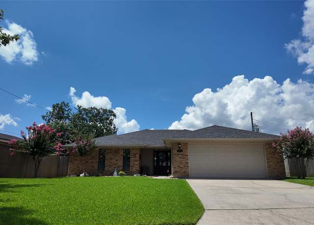 Property at 509 Barbara Ct, Port Neches, TX 77651, 3 beds, 2 baths