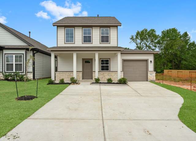 Property at 11845 East Gate Villas Dr, Willis, TX 77318, 3 beds, 2.5 baths