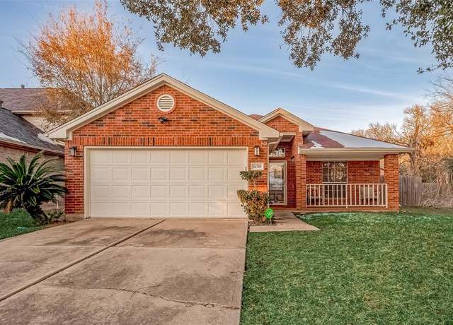 Property at 16310 Blossomwood Ln, Sugar Land, TX 77498, 3 beds, 2 baths