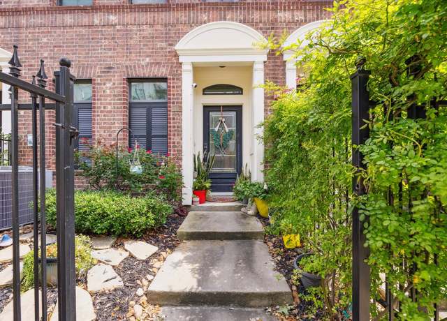 Property at 2110 Shearn St #5, Houston, TX 77007, 2 beds, 2.5 baths