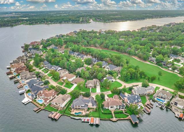 Property at 87 W Shore Dr, Montgomery, TX 77356, 3 beds, 3.5 baths