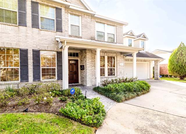 Property at 7611 Highmeadow Dr, Houston, TX 77063, 4 beds, 3.5 baths