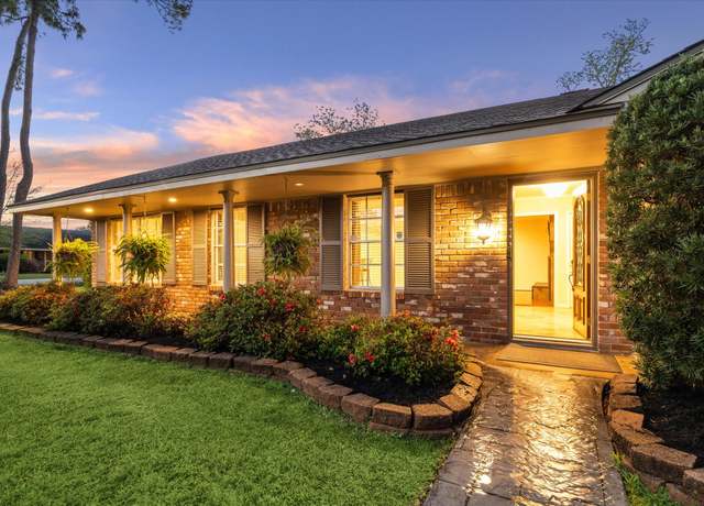 Property at 9222 Bronco Dr, Houston, TX 77055, 3 beds, 2 baths