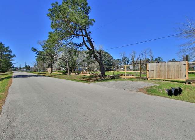 Property at 1929 Argo Rd, Conroe, TX 77301