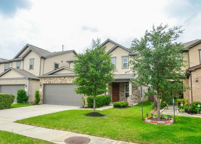Property at 9827 Mountain Chestnut Rd, Houston, TX 77070, 4 beds, 2.5 baths