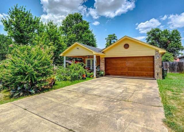 Property at 720 Red Oak Ave, Crosby, TX 77532, 3 beds, 2 baths