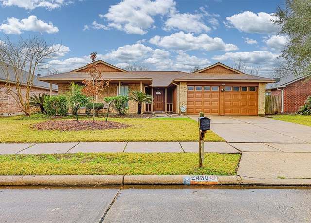 Property at 2430 Willow Bend Dr, Richmond, TX 77406, 3 beds, 2 baths