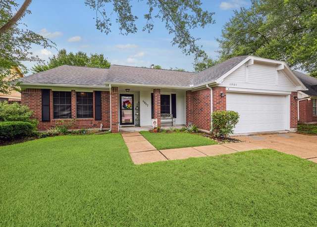 Property at 4907 Pecan Grove Dr, Pearland, TX 77584, 3 beds, 2 baths
