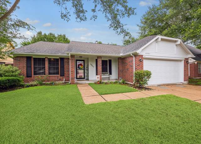 Property at 4907 Pecan Grove Dr, Pearland, TX 77584, 3 beds, 2 baths