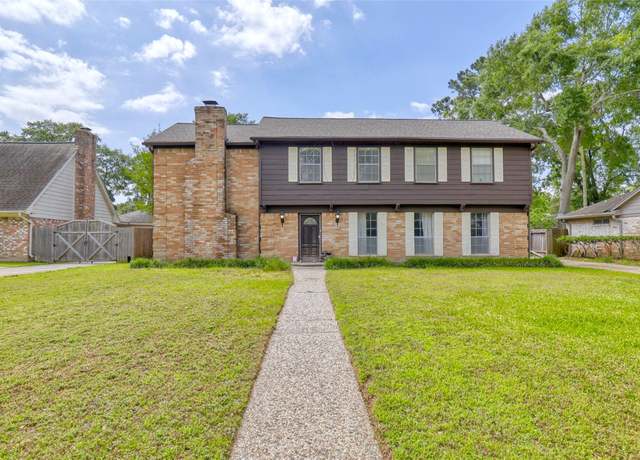 Property at 8115 Fernbrook Ln Ln, Houston, TX 77070, 4 beds, 2.5 baths