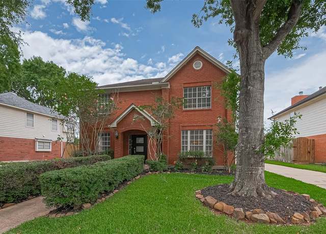 Property at 211 Aberdeen St, Stafford, TX 77477, 4 beds, 2.5 baths