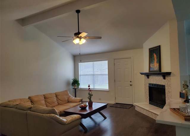 Property at 13002 Nantucket Dr, Sugar Land, TX 77478, 3 beds, 2 baths