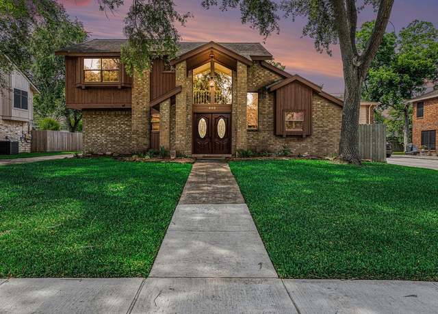 Property at 602 Crestwood Dr, El Lago, TX 77586, 3 beds, 2.5 baths