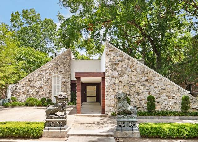 Property at 5710 Indian Cir, Houston, TX 77057, 3 beds, 3.5 baths
