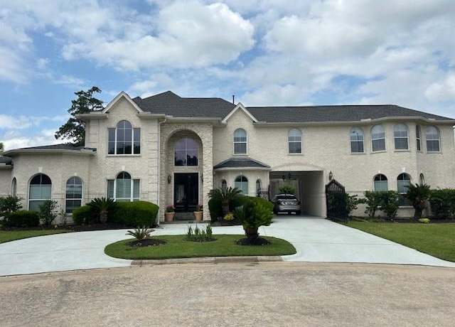 Property at 7414 Regency Pl, Spring, TX 77379, 4 beds, 5 baths