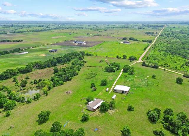Property at 12331 Seydler Rd, Weimar, TX 78962, 4 beds, 2 baths