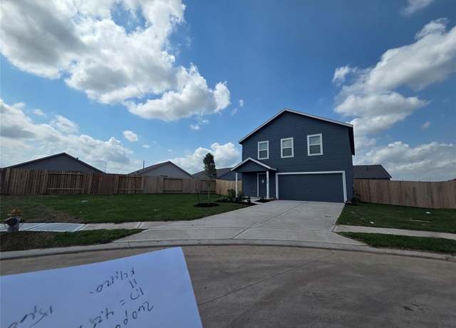 Property at 112 Stran St, Wharton, TX 77488, 4 beds, 2.5 baths
