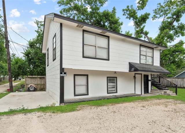 Property at 2206 Avenue M Unit A, Rosenberg, TX 77471, 7 beds, 1 bath