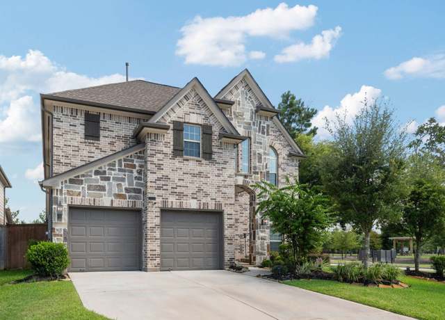 Property at 317 Picnic Park Dr, Conroe, TX 77304, 4 beds, 3.5 baths