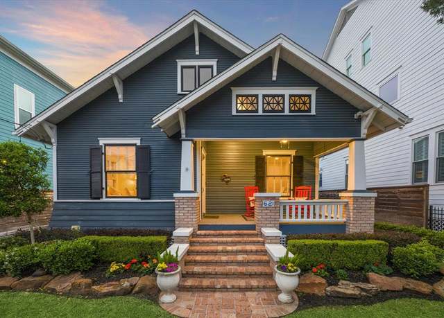 Property at 621 E 10th St, Houston, TX 77008, 3 beds, 2 baths