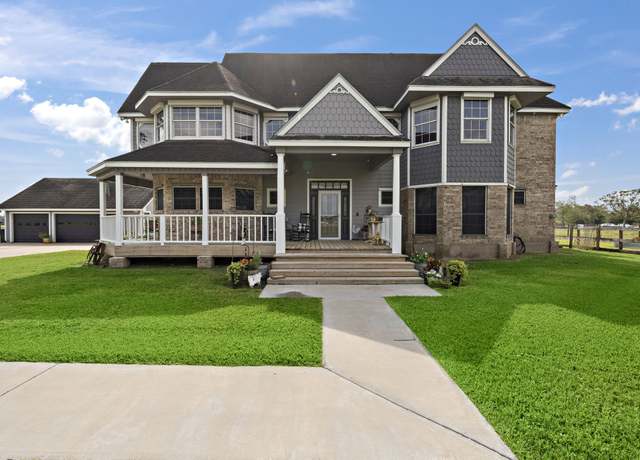 Property at 13615 Country Side St, Santa Fe, TX 77517, 4 beds, 2.5 baths