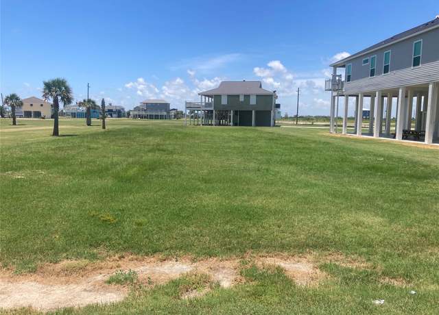 Property at 817 Casa Dr, Crystal Beach, TX 77650