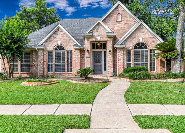Property at 6614 Cypress Village Dr, Sugar Land, TX 77479, 4 beds, 2 baths