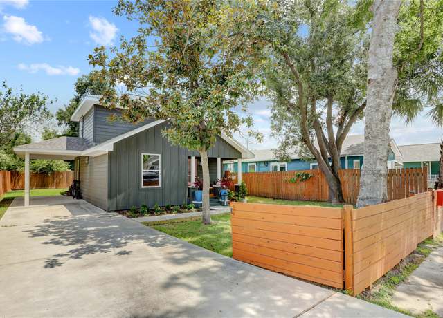 Property at 1006 Archer St, Houston, TX 77009, 4 beds, 2.5 baths