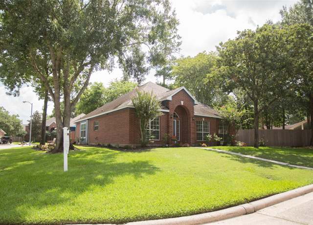 Property at 8615 Mile Run Rd, Humble, TX 77346, 3 beds, 2 baths