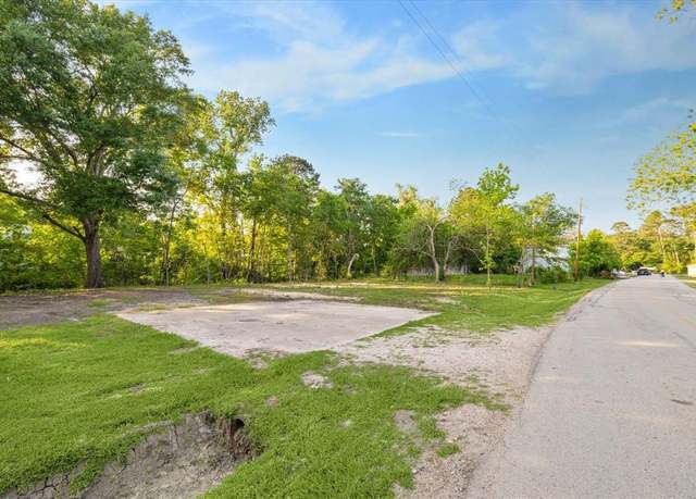 Property at 12670 Andwood St, Willis, TX 77318