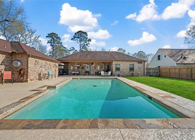 Property at 135 Deer Lake Rd, Huffman, TX 77336, 3 beds, 3 baths
