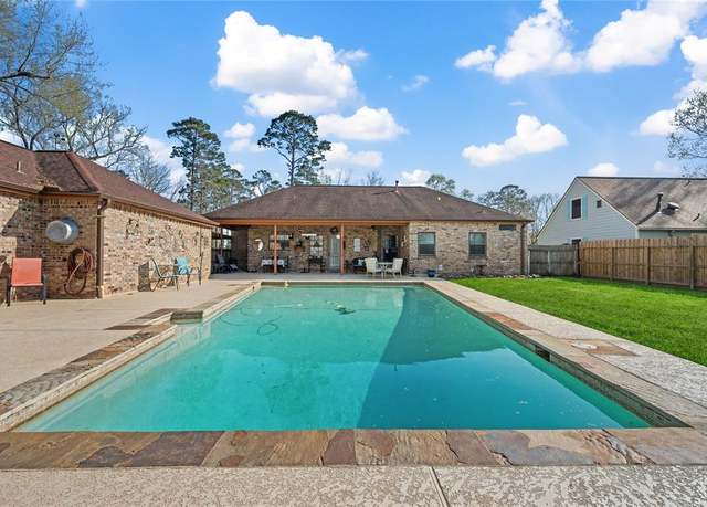 Property at 135 Deer Lake Rd, Huffman, TX 77336, 3 beds, 3 baths