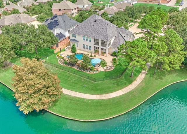 Property at 16111 Crooked Lake Way N, Cypress, TX 77433, 5 beds, 4.5 baths