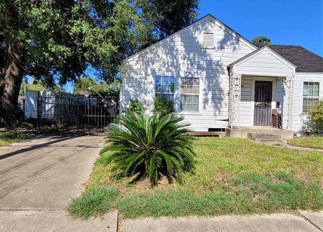 Property at 4615 Buck St, Houston, TX 77020, 3 beds, 1 bath