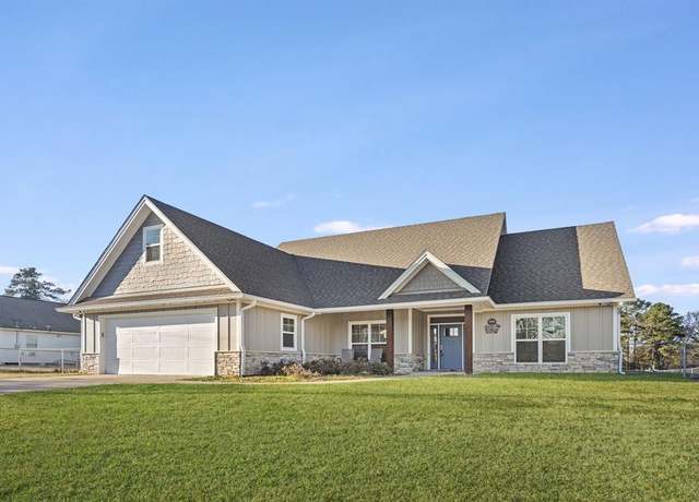 Property at 2123 Paul Ave, Lufkin, TX 75901, 3 beds, 2 baths