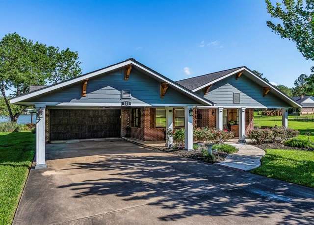 Property at 101 Buffalo Ct, Livingston, TX 77351, 3 beds, 2 baths