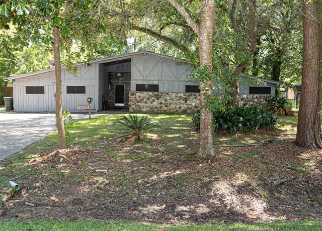 Property at 7735 Coburn Dr, Beaumont, TX 77707, 3 beds, 2 baths