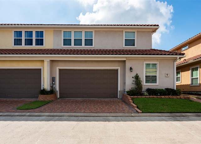 Property at 9 W Oaks Dr, Houston, TX 77058, 3 beds, 2.5 baths