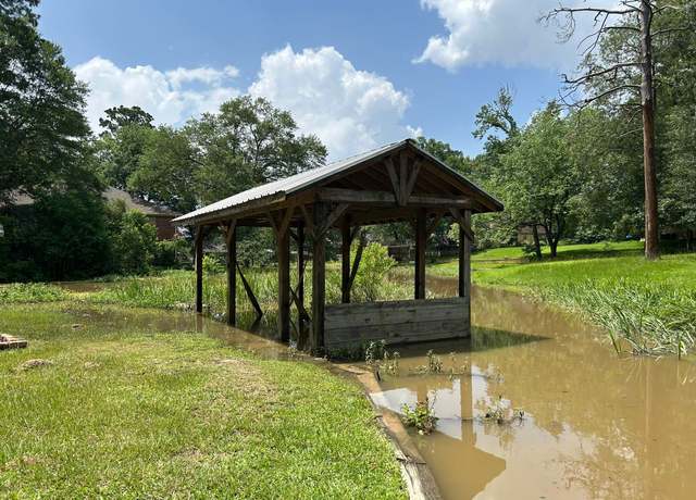Property at 162 Cove View Dr, Trinity, TX 75862, 3 beds, 2 baths