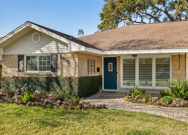 Property at 1615 Shadow Bend Dr, Houston, TX 77043, 3 beds, 2 baths
