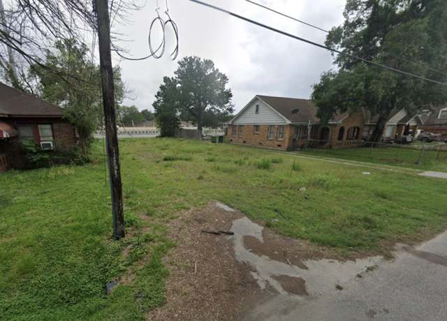 Property at 1014 Reid St, Houston, TX 77022