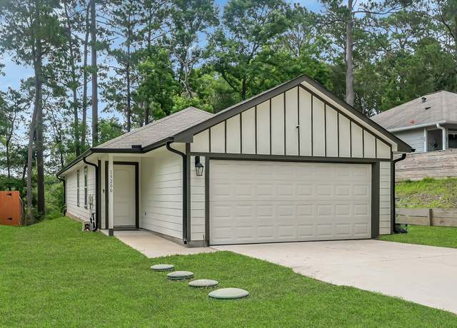 Property at 15200 Crockett Rd, Willis, TX 77378, 3 beds, 2 baths