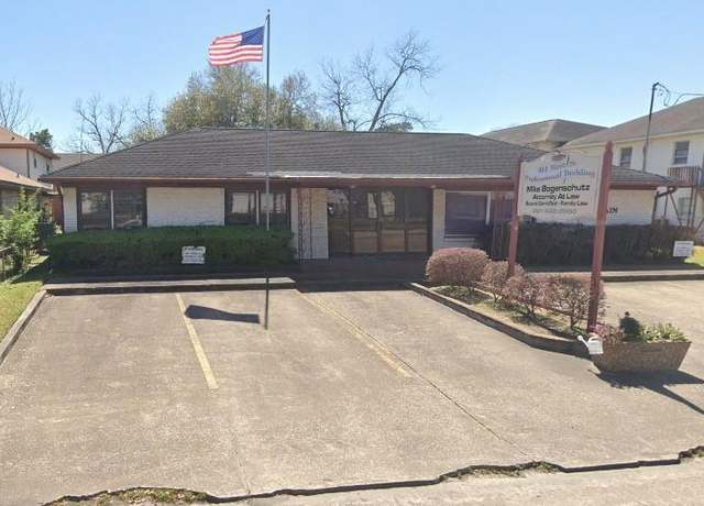 Property at 408-414 E Main St, Humble, TX 77338, 5 beds, 2 baths